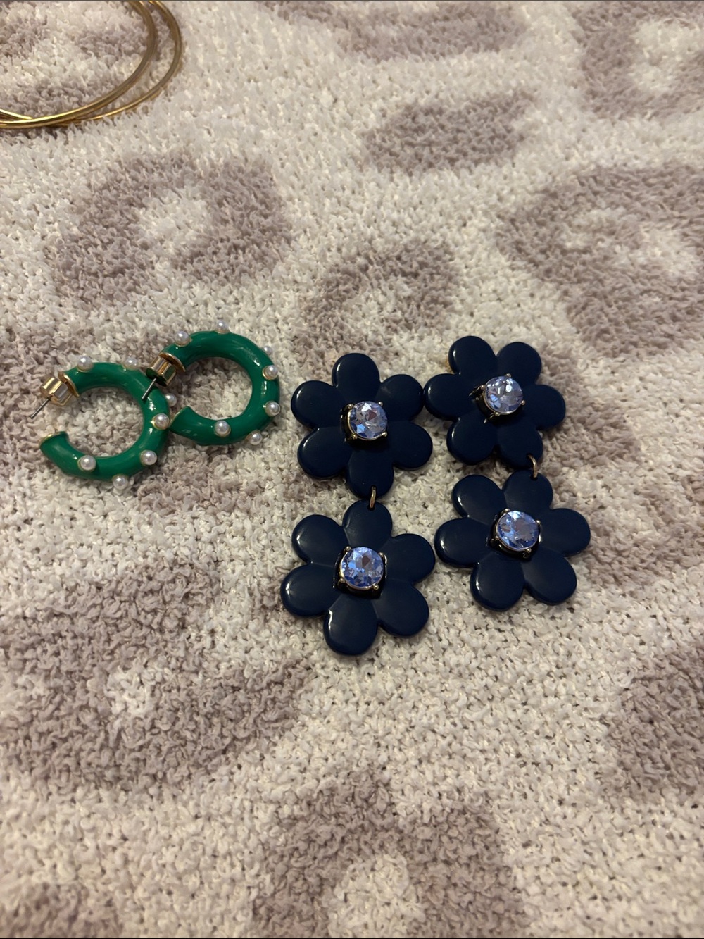 Set of 2 Kate Spade x Target earrings